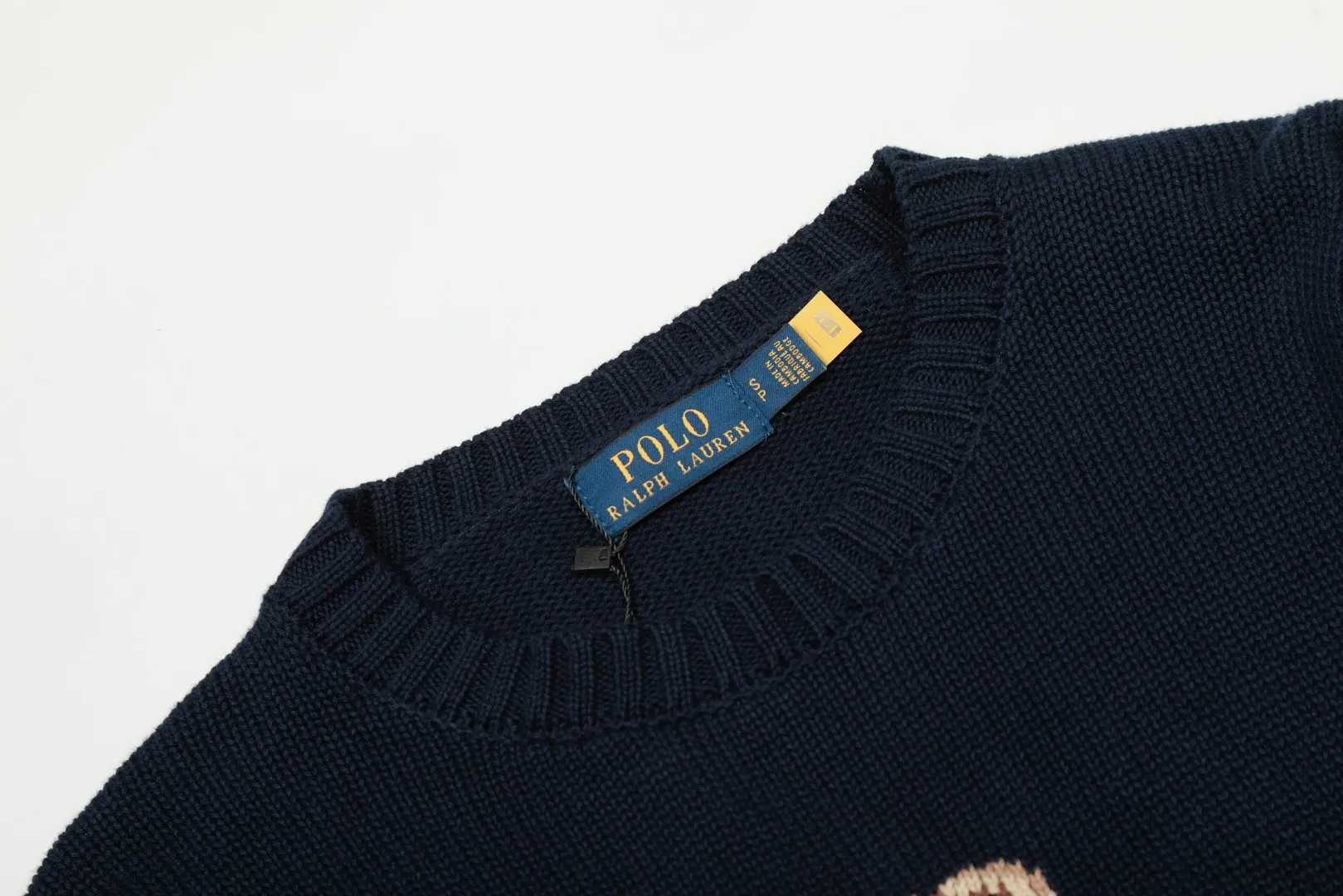 P470 Top quality" Style number: DS880# (not off the shelves all year round) [Ralph Lauren heavy industry bear golf autumn and winter couples knitted crew neck sweater] ✅Ralph Lauren Ralph Lauren classic basic bear heavy craftsman knitted sweater for men and women couples ✅Main supplier platform live broadcast wholesale entity out of stock will be replenished not removed from the shelves ✅ZP quality 1:1 version can scan the code to enter the GF website counter quality ✅detailed quality is the only one in Guangzhou Imported quality cotton yarn Focus on high-end, cost-effective, and good quality. Needless to say, the version is restored to the original version. The maximum size can be worn up to 190 pounds. Loose, comfortable and stress-free. ✅The upper body is simple and easy to match. A must-have for men. Good-looking clothes are never picky. A must-have for couples. Recommended for wardrobe. Size: S-XL Color: Navy